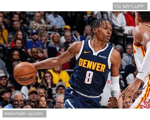 沃特森表现稳定全场14投8中贡献21分5篮板2助攻1盖帽并遭遇5次犯规