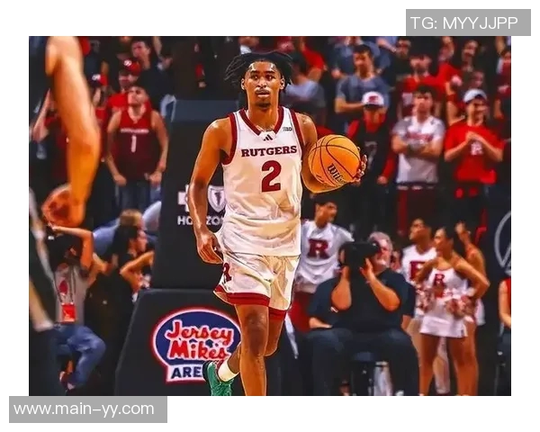 哈珀在本场比赛中表现出色荣膺最佳后卫超越费尔斯卡斯尔和福克斯