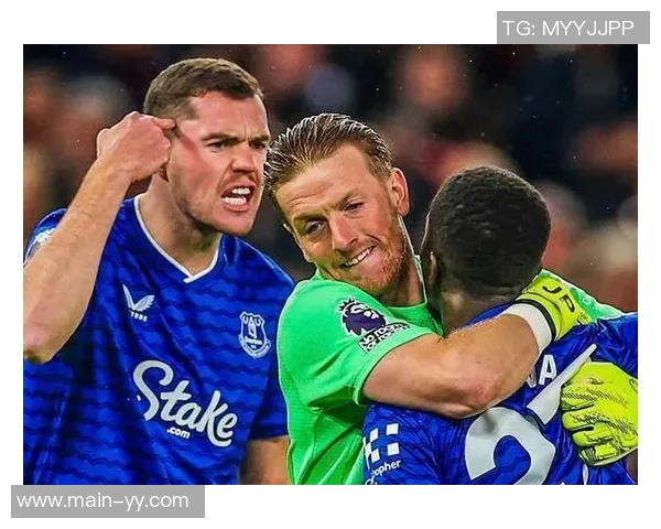 英超年度回顾盖耶掌掴基恩瞬间裁判组语音曝光